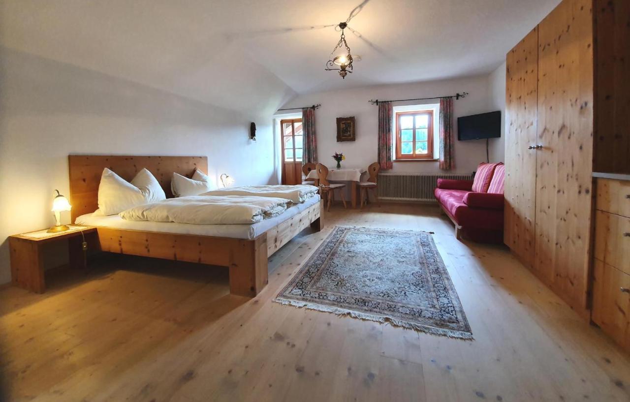 Gaestehaus Hoegerhof ฮอพฟ์การ์เทน อิม บริกเซนทัล ภายนอก รูปภาพ